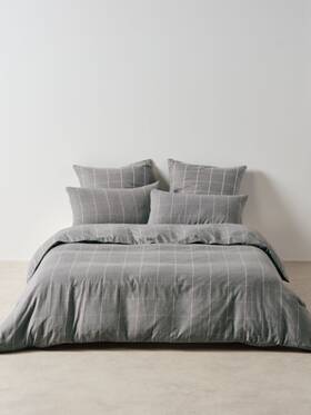 01703n150 Linen House Atrium Quilt Cover Set Shadow - Queen