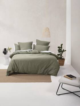 01704g124 Linen House Nara Quilt Cover Set Moss - King