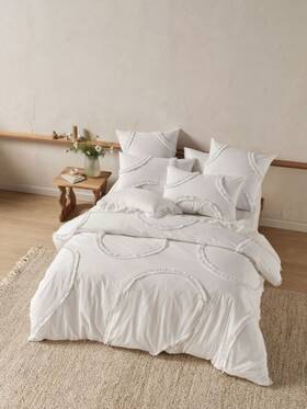 01704l775 Linen House Gianna Quilt Cover Set White - King