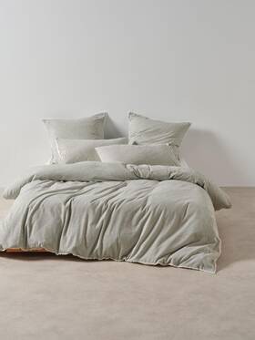 01705m748 Linen House Macey Quilt Cover Set Black - Super King