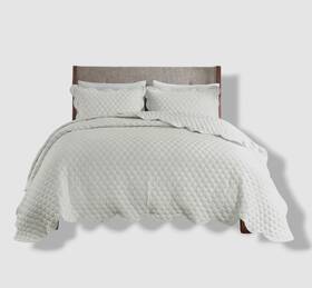 Madison Park 022164263268 White Nala Scalloped Edge 3-piece King/california King Quilt Set