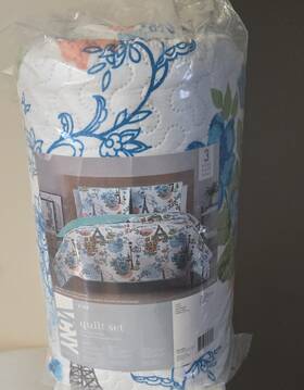 0-729-75123-6 Mainstays King Quilt Set Paris Eiffel Tower Floral Quilted Polyester 3pc