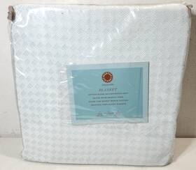 Martha Stewart 011032116515 Stuart Collection Blanket King Size Blue White New