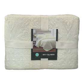 Martha Stewart 733001362982 Medallion Tufted Velvet Full / Queen Quilt Ivory Cream