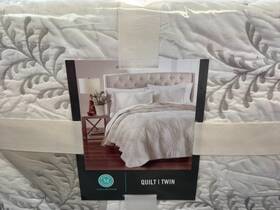 Martha Stewart 762120464116 Collection Laurel Embroidery Quilt Size Twin New