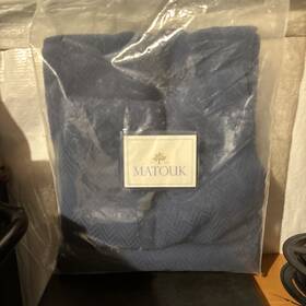 Hsc0424pp Matouk Coverlet Castela Navyqueen M029 94 Inch X 97 100% Cotton New - Read Desc