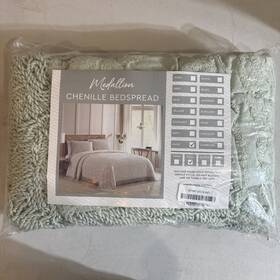 Medallion 048986890468 Chenille Bedspread With Fringe Full Size Sage New