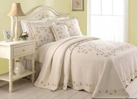 Phc338d06 Modern Heirloom Felisa Floral Embroidered Quilted Bedspread Ivory / Pink King