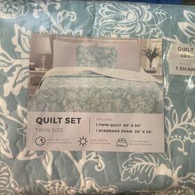 Oeko Tex 493240201816 Quilt Set Twin Size With Sham Nip Light Green Floral New