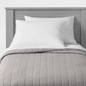 Pillowfort 191908455235 Full/queen Box Stitch Microfiber Quilt Gray -