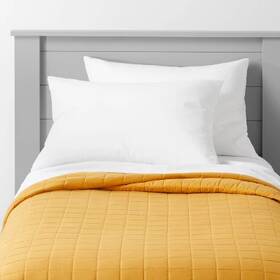 80775331 Pillowfort Full/queen Box Stitch Microfiber Kidsft Tent Yellow -