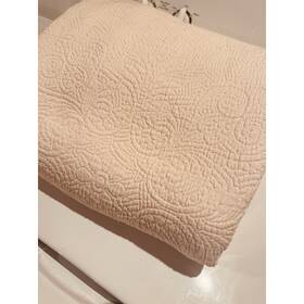 Pine Cone Hill 614099576560 Annie Selkie Lola Pink Candlewick Queen Coverlet Stunning