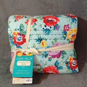 Pioneer Woman 041808963364 Sweet Romance Blossoms Quilt Full / Queen Plush Velvet Teal Purple