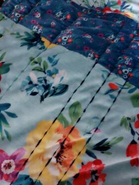 Pw0122150177003 Pioneer Woman The Sweet Romance Blossoms Quilt Full/queen 90x92in 100% Polyester