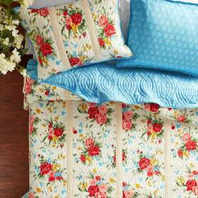 Pw923621492845 Pioneer Woman The Sweet Rose 3 Piece Quilt Bedding Set Full/queen Standard Shams