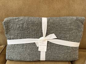 1291267 Pottery Barn Belgian Flax Linen Floral Stitch Quilt Heathered Charcoal Twin / Xl