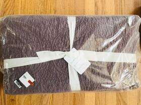 1364326 Pottery Barn Belgian Flax Floral Stitch Quilt Fig Queen No Shams New