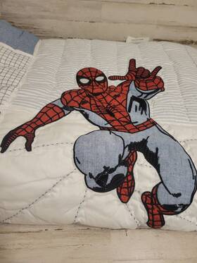 1887930 Pottery Barn Marvel Heritage Twin Quilt Spiderman Hulk Captain America