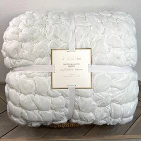 2110904 Pottery Barn Teen Marshmallow Jersey Quilt Full/queen White