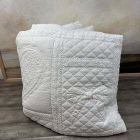 2404505 Pottery Barn Loveshackfancy Bow Heart Patchwork Quilt King/cal. King Spot Read