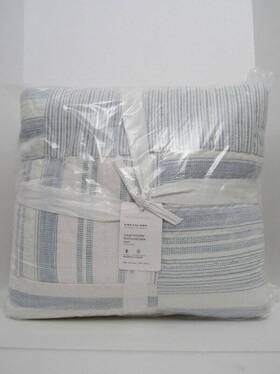 3164447 Pottery Barn Hawthorn Handcrafted Patchwork Cotton Quilt King/cal.king Chambray