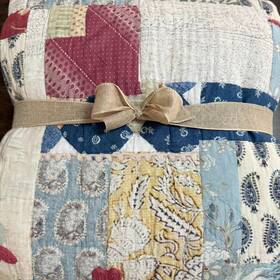 369778 Pottery Barn Elise Love Patchwork Quilt Full/queen Handcrafted Reversible Cotton