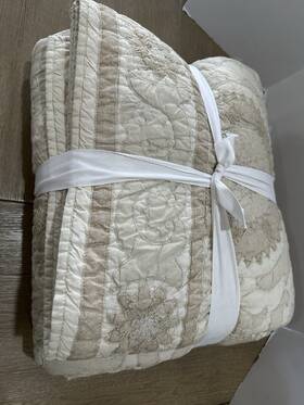 4266626 Pottery Barn Alayna Suzani Quilt King Cal