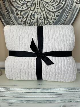 4611165 Pottery Barn Pick Stitch Handcrafted King/cal. King Quilt Classic Ivory Used
