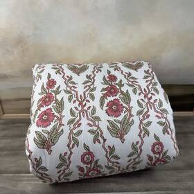 6482870 Pottery Barn Roller Rabbit Trellis Floral Quilt Full/ Queen Warm Multi Dye Spots
