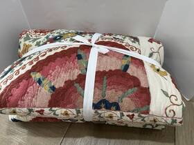 6572603 Pottery Barn Paige Suzani Quilt King Cal