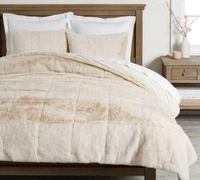 6862986 Pottery Barn Alpine Faux Fur King/cal King Quilt Luxurious Gray Ultra-plush