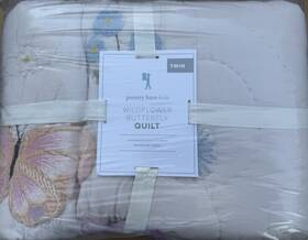 6883317 Pottery Barn Kids Dollhouse Wholecloth Quilt - Twin New