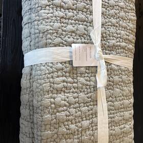 7575311 Pottery Barn Linen Garment Wash King Quilt Sea Glass New Light Green Nwt