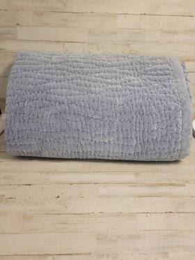 758282 Pottery Barn Washed Velvet Handcrafted King/cal. King Quilt Shadow Blue