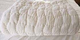 8038967 Pottery Barn Cozy Cloud Velvet Quilt King/cal King White