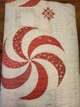 9726935 Pottery Barn 2023 Peppermint Swirls Full Queen Quilt No Longer Available