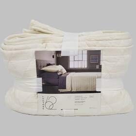 Project 62 490601546432 Triangle Stitch Cotton Jersey Quilt Cream King Oeko Tex 104in X 92in