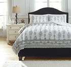 Q726023q Ashley Furniture Almeda Gray 024052320916
