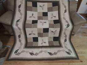 Quilt 818224410266 Appliqued Reversible Fall