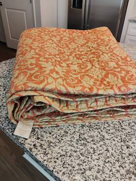Ralph Lauren 886087291810 Home Coverlet Quilt Double Sided Damask Stripe Queen Coral Sand