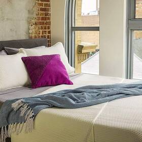 Refinery29 735732497995 Sloane Bedding Collection Luxury Premium Ultra Soft Quilt Coverlet Lightweig