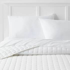 81785880 Room Essentials Twin/twin Extra Long Jersey Quilt White -