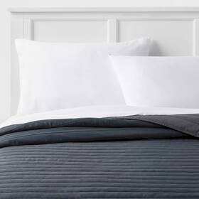 89195644 Room Essentials Twin/twin Extra Long Satin Quilt Dark Gray - Midweight Sateen