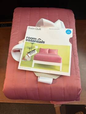 89195656 Room Essentials Full/queen Satin Quilt Rose Pink - Midweight Sateen Coverlet