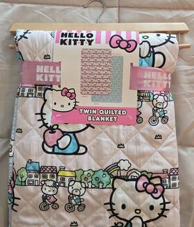Sanrio 190604973708 Nwt Hello Kitty Quilted Reversible Blanket Twin 60x90 Inch Light Pink/blue