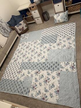 Simply Shabby Chic 490602405295 Patchwork Queen Full/quilt And Throw Pillow