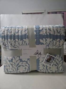 Sky 194136301725 Alexandria Reversible Quilt Set Full/queen - 100% Exclusive New