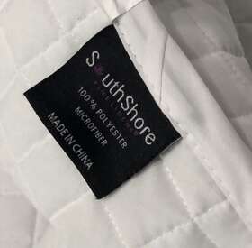South Shore Fine Linens 810001364557 King Set White Patterned 2 Shams Throw Pillows