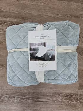 Threshold 191908093857 King Quilt Diamond Stitch Light Teal Green New In Package