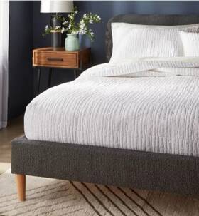 Threshold 197543810699 S6 King Tencel Quilt Oeko-tex Certified Cooling